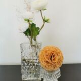 Diamond-shaped whisky decanter