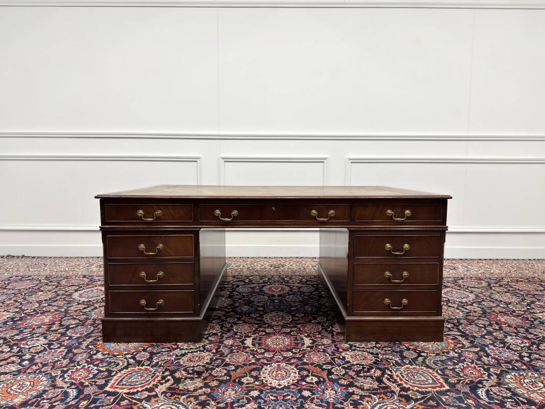 Large Classic English Partnerdesk