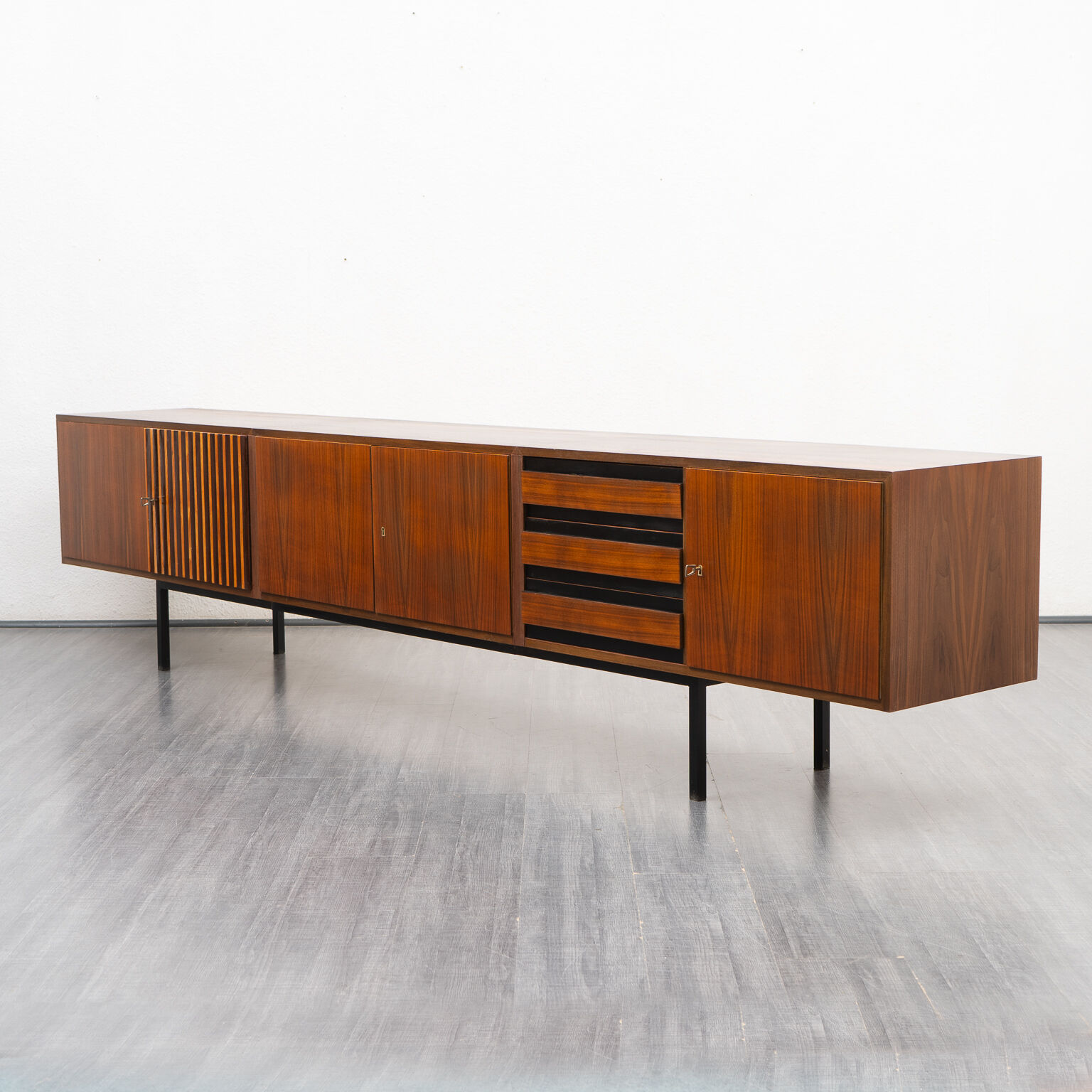 Sidebord, restored, walnut, 300cm