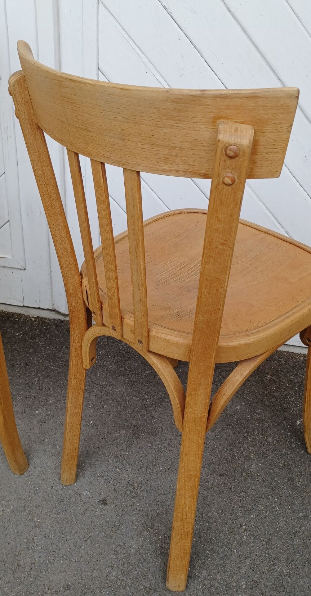 Paire de chaises bistrot Baumann