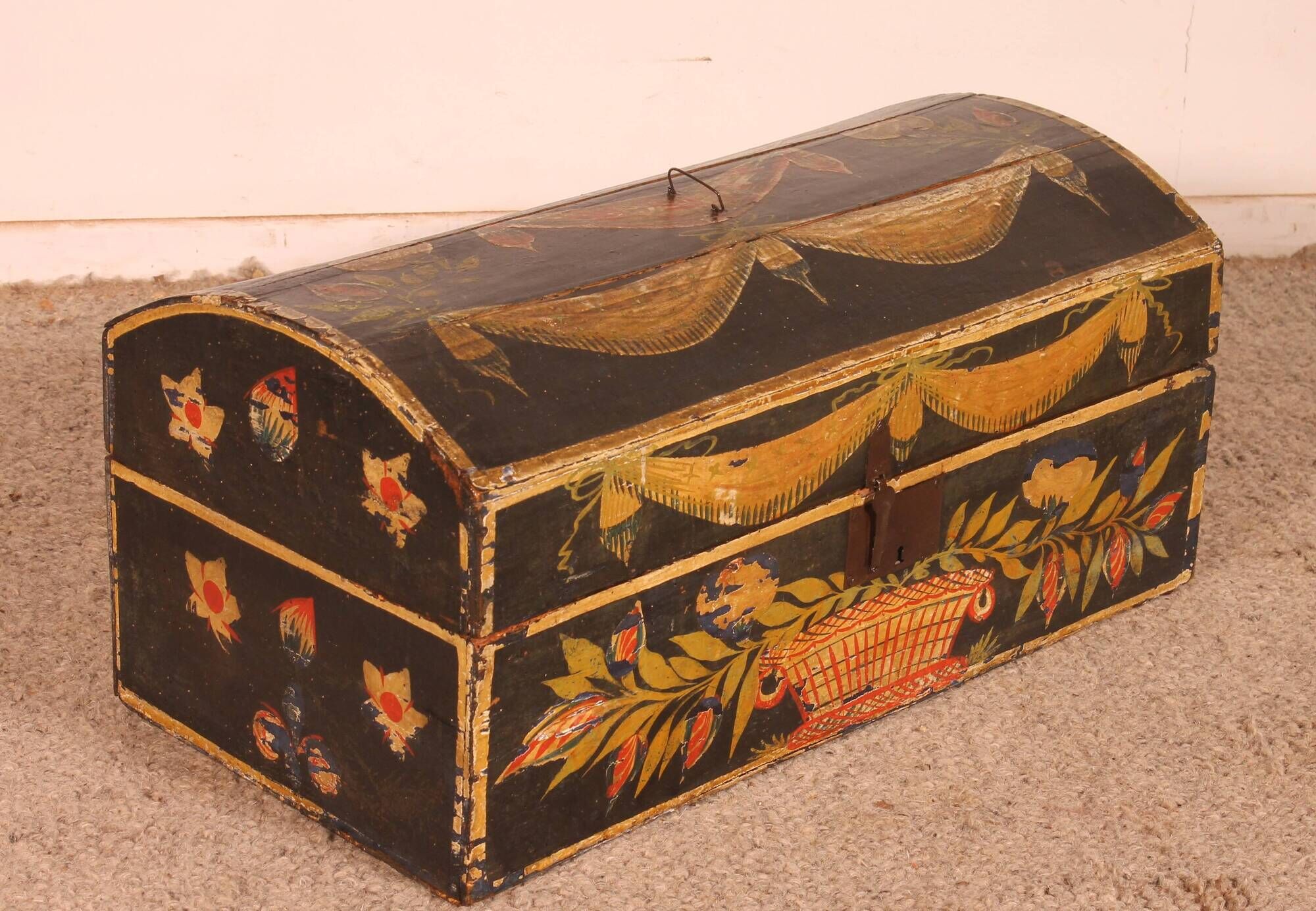 Norman wedding chest in painted wood - 19th century