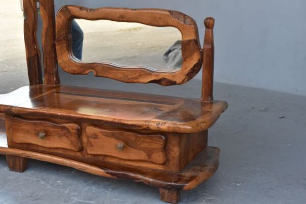 Coiffeuse psyché brutaliste forme libre en olivier