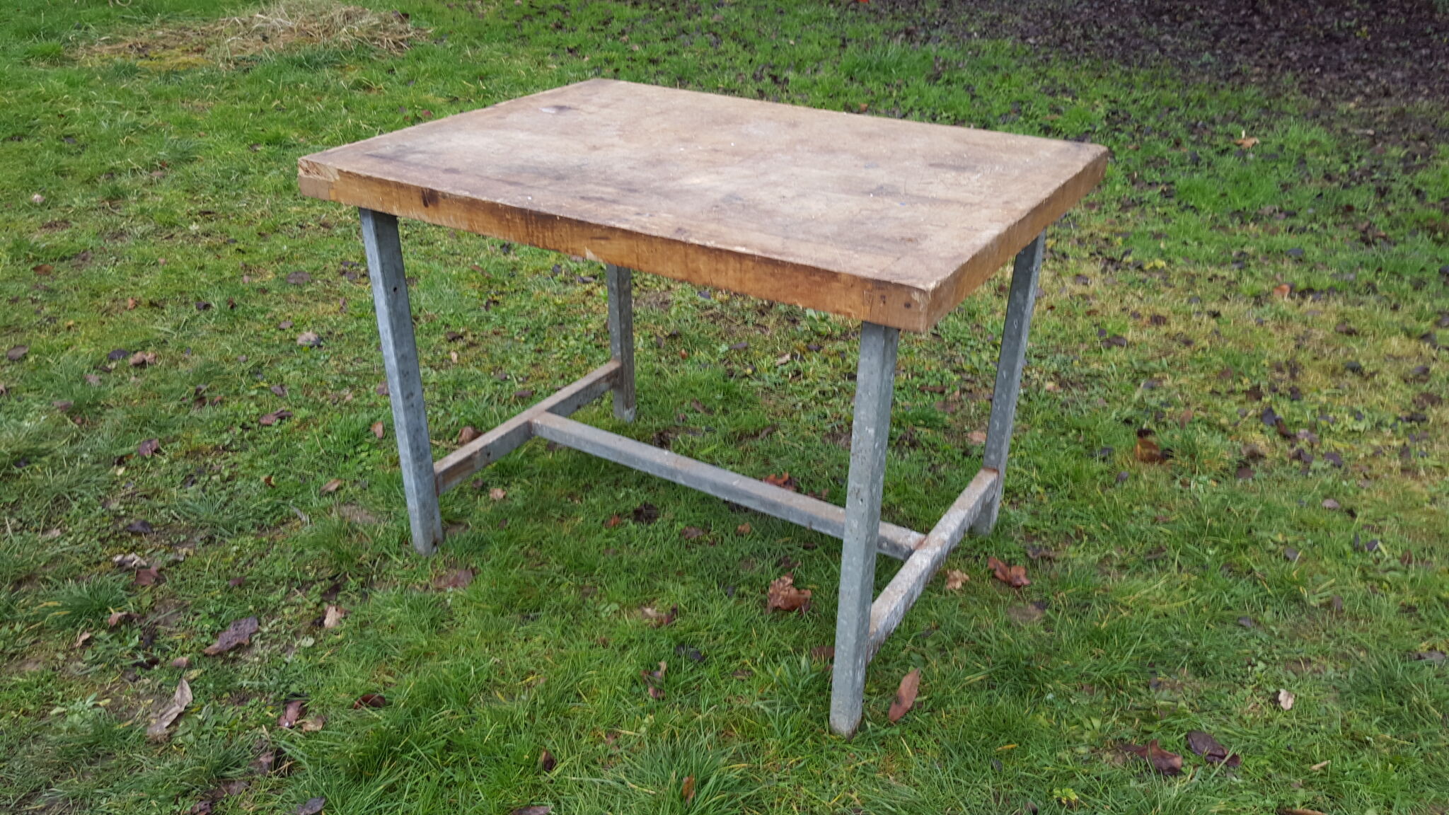 Work table, workshop, log