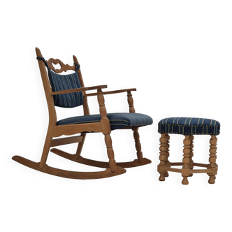 Années 1970, design danois, chaise à bascule en bois de chêne avec repose-pieds, meuble en laine, état d'origine.
