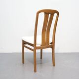 Vintage eetkamerstoelen met nieuwe stoffering in Boucle