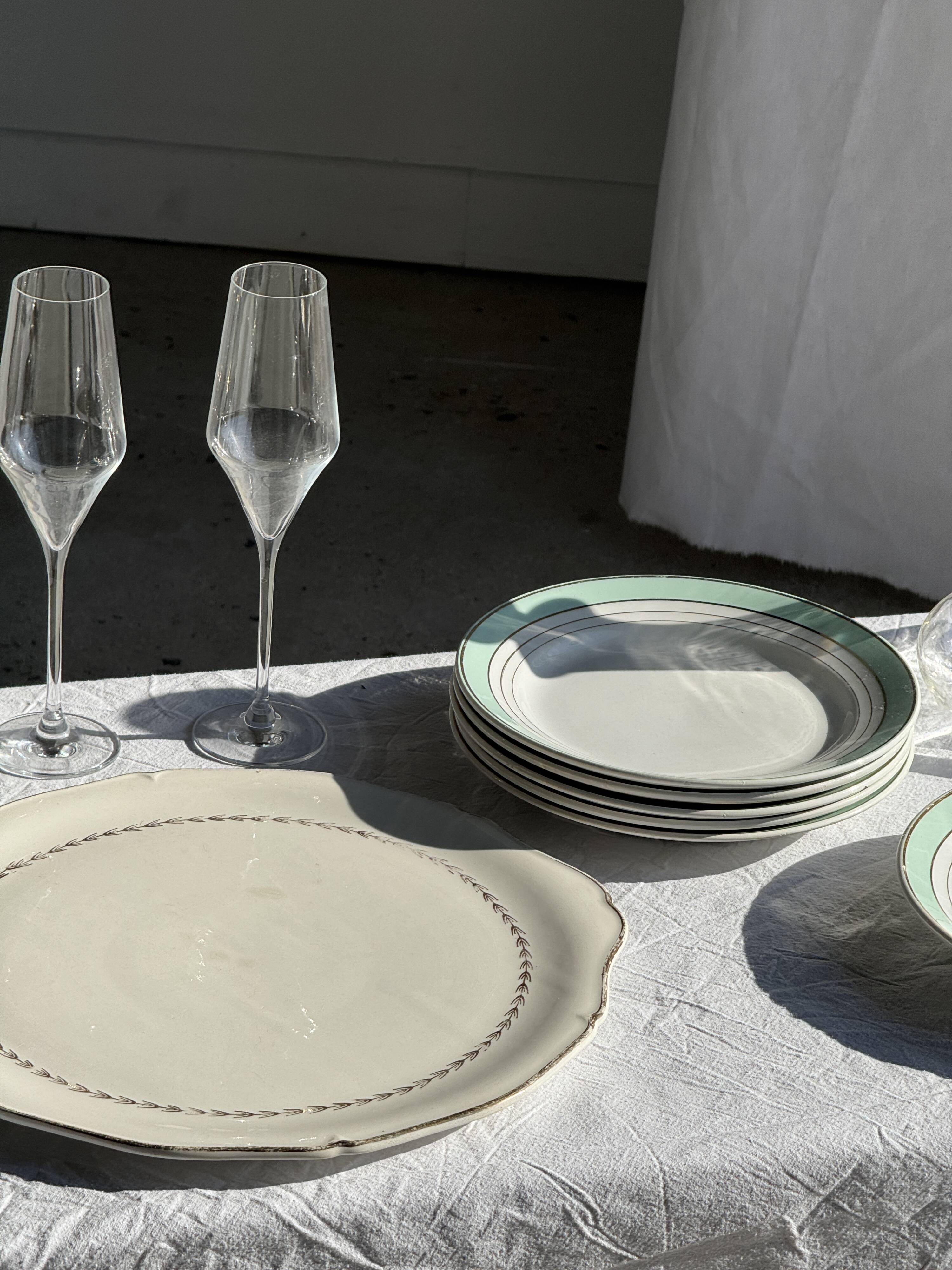 Set of 7 antique flat plates in turquoise earthenware with a gold rim D22