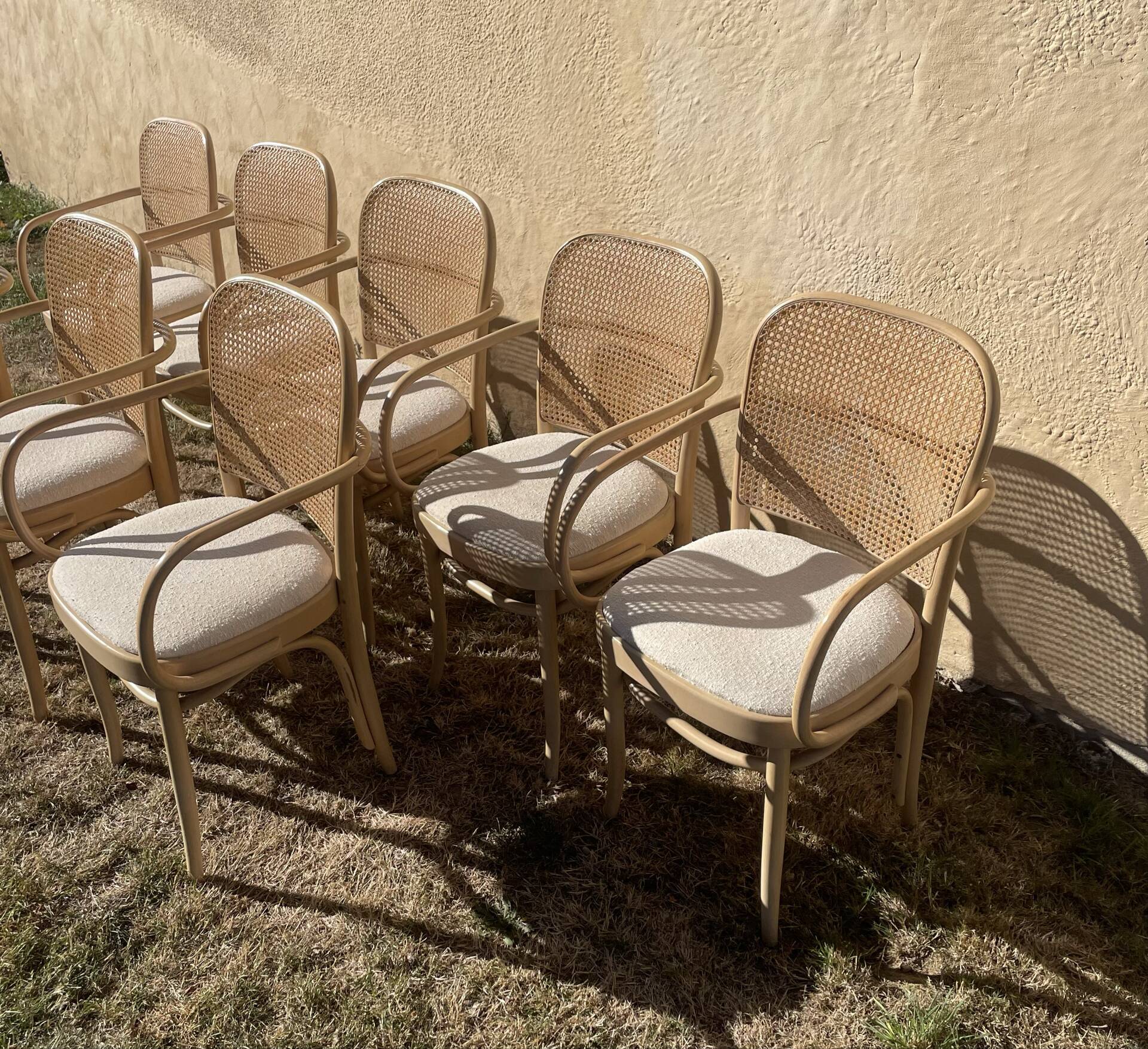 8 office armchair