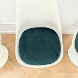 Tulip Chairs by Eero Saarinen