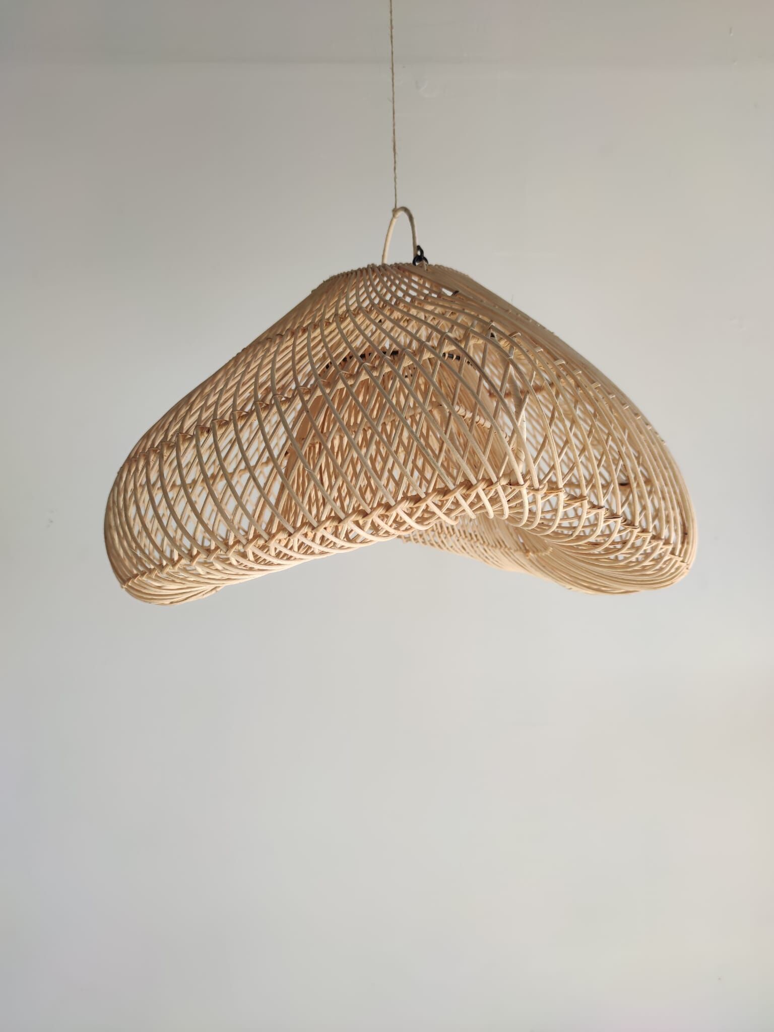 Small rattan lampshade in the shape of a braided hat