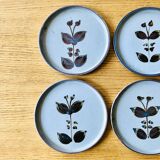 Dessert plates in sandstone from L'Arnon