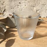 8 water glasses