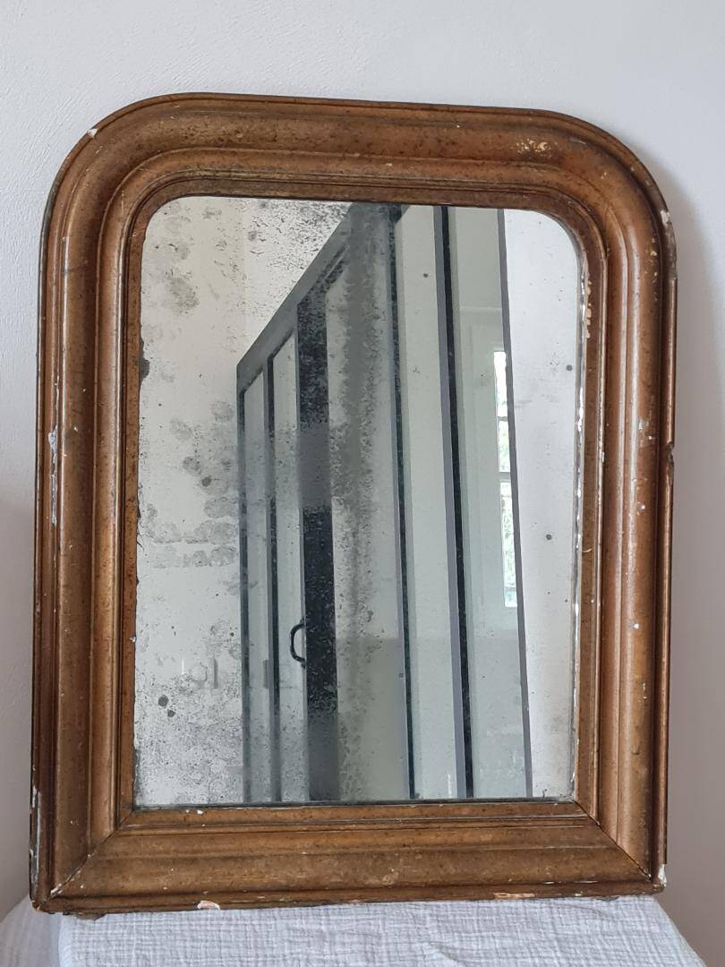 Miroir Louis Philippe  doré 65 x 52