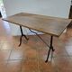 Ancienne table bistrot dessus chêne pied fonte , 118cms de L