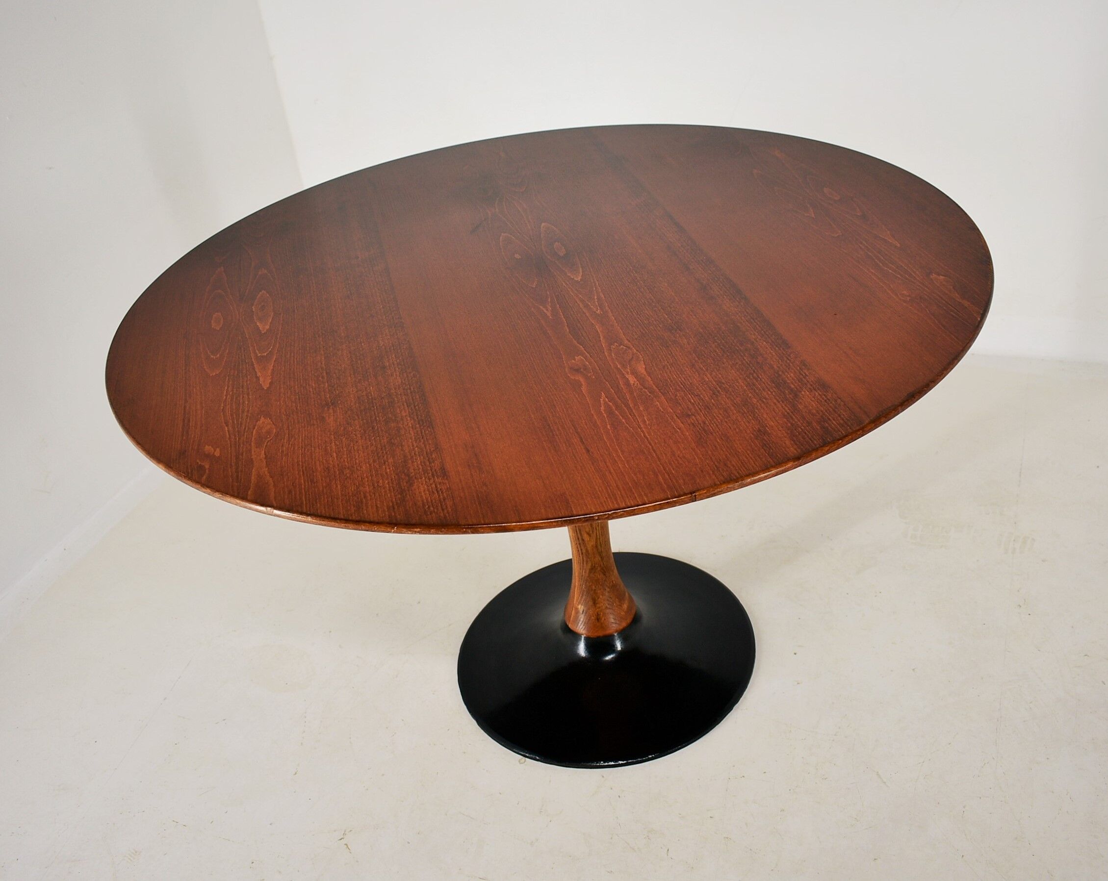 1969s beech round dining table, Czechoslovakia