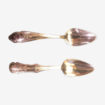2 teaspoons in solid silver