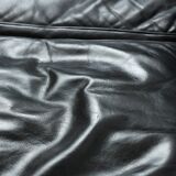 Vintage LC-2 in black leather by Le Corbusier, Jeanneret & Perriand for Cassina