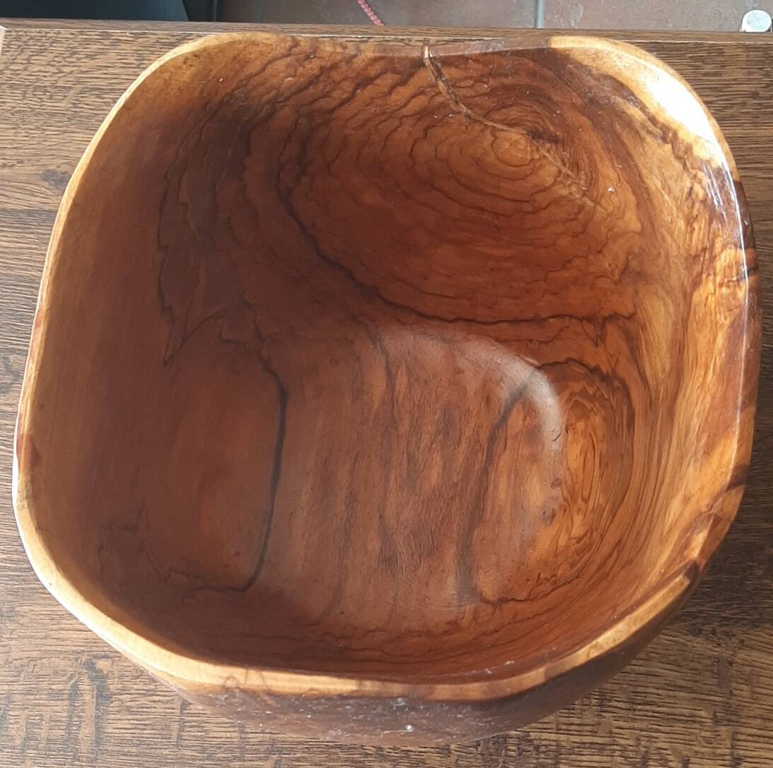 Olive salad bowl from the Saint-Paul gallery