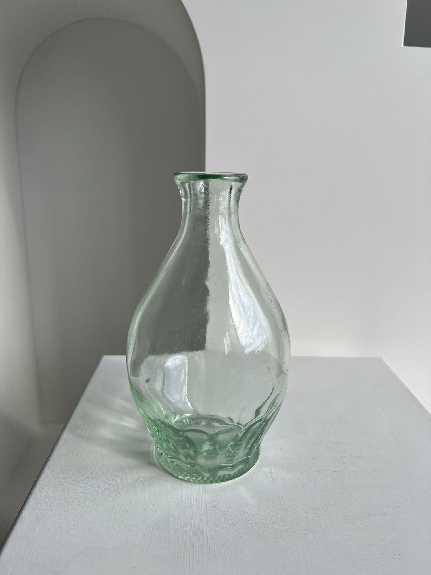 Vintage ovoid glass vase 70cl "Registered model" H:23cm
