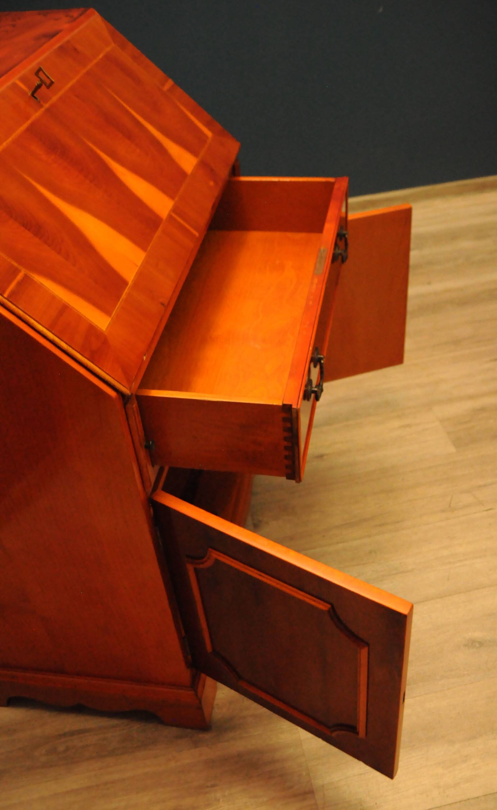 Bureau secrétaire Mobel Franz W.Allemagne