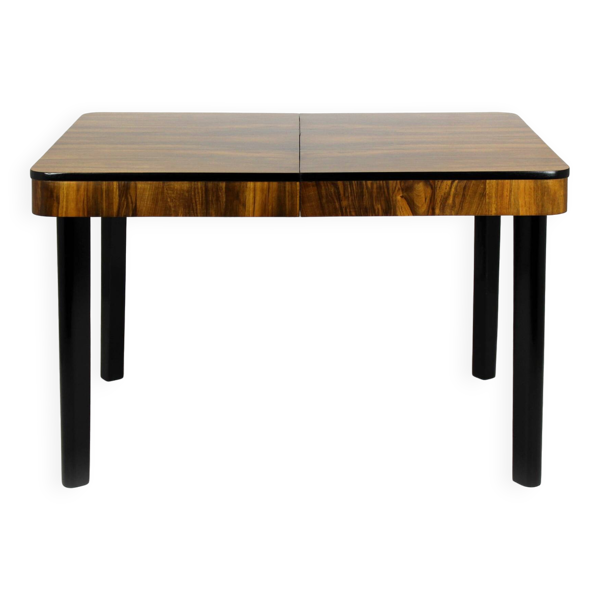 Table à manger pliante en noyer restaurée par Jindřich Halabala pour Drevotvar, années 1940