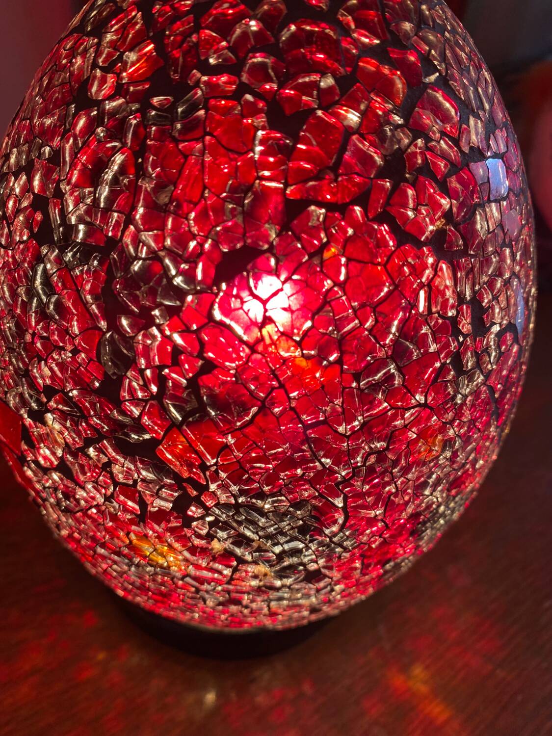 Lampe œuf mosaïque