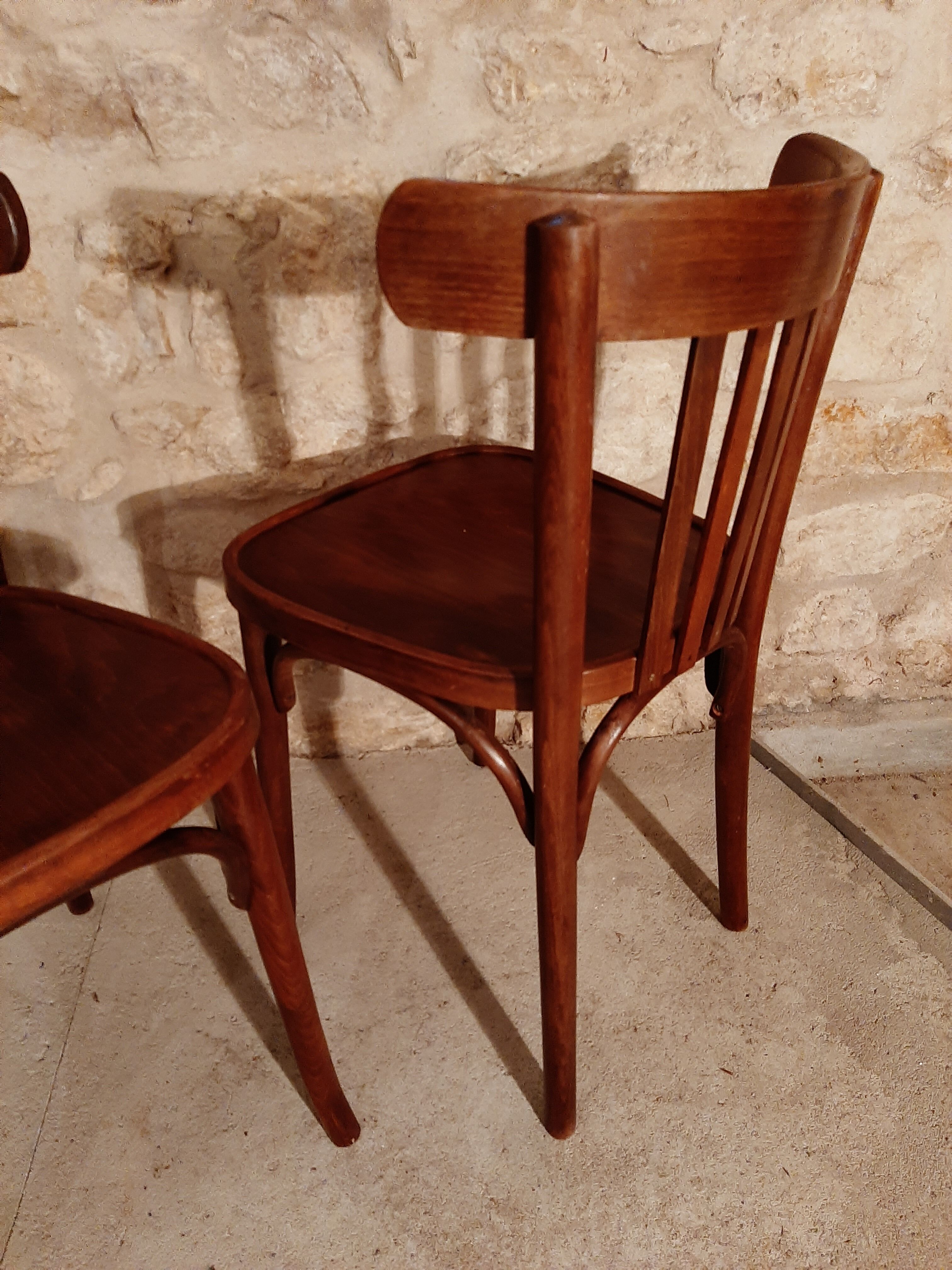 Pair of curved wooden bistro chairs 4 50s bars