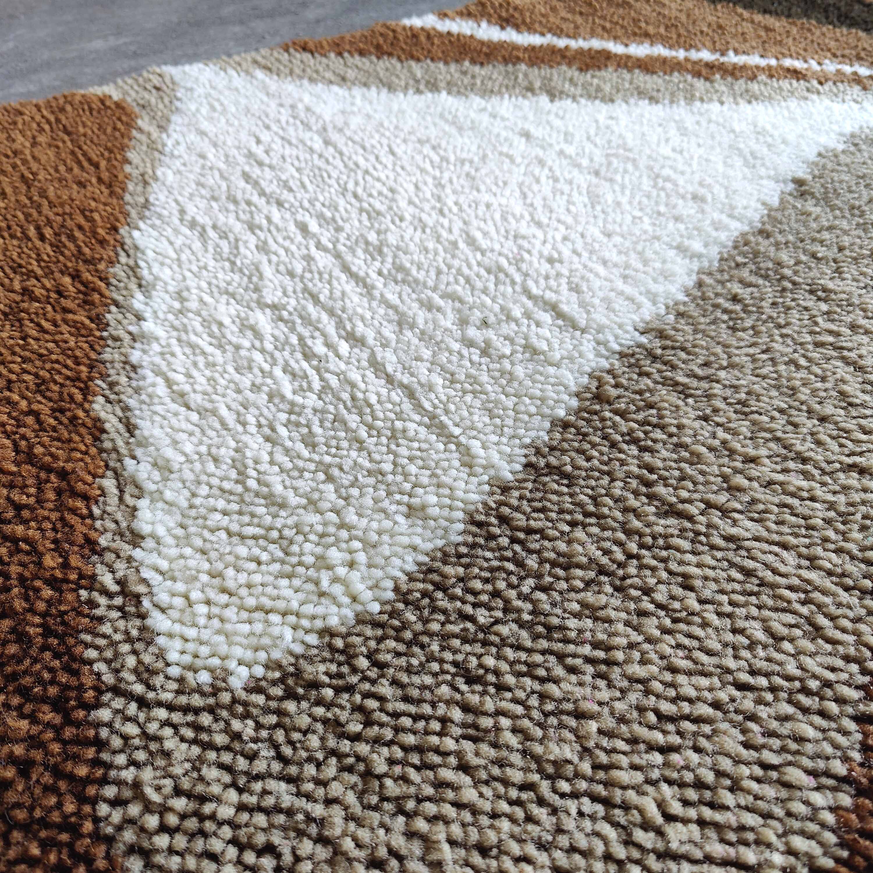 Vintage carpet 70s rectangular 135x80cm