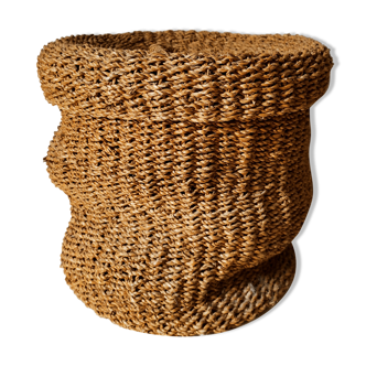 Rope storage basket