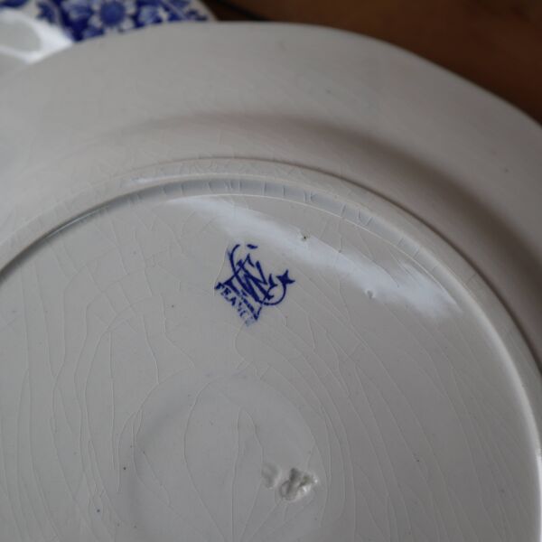 6 assiettes plates en faïence ancienne de Gien