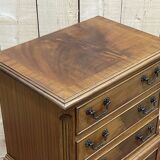 Small English mahogany chest of drawers from the 50s