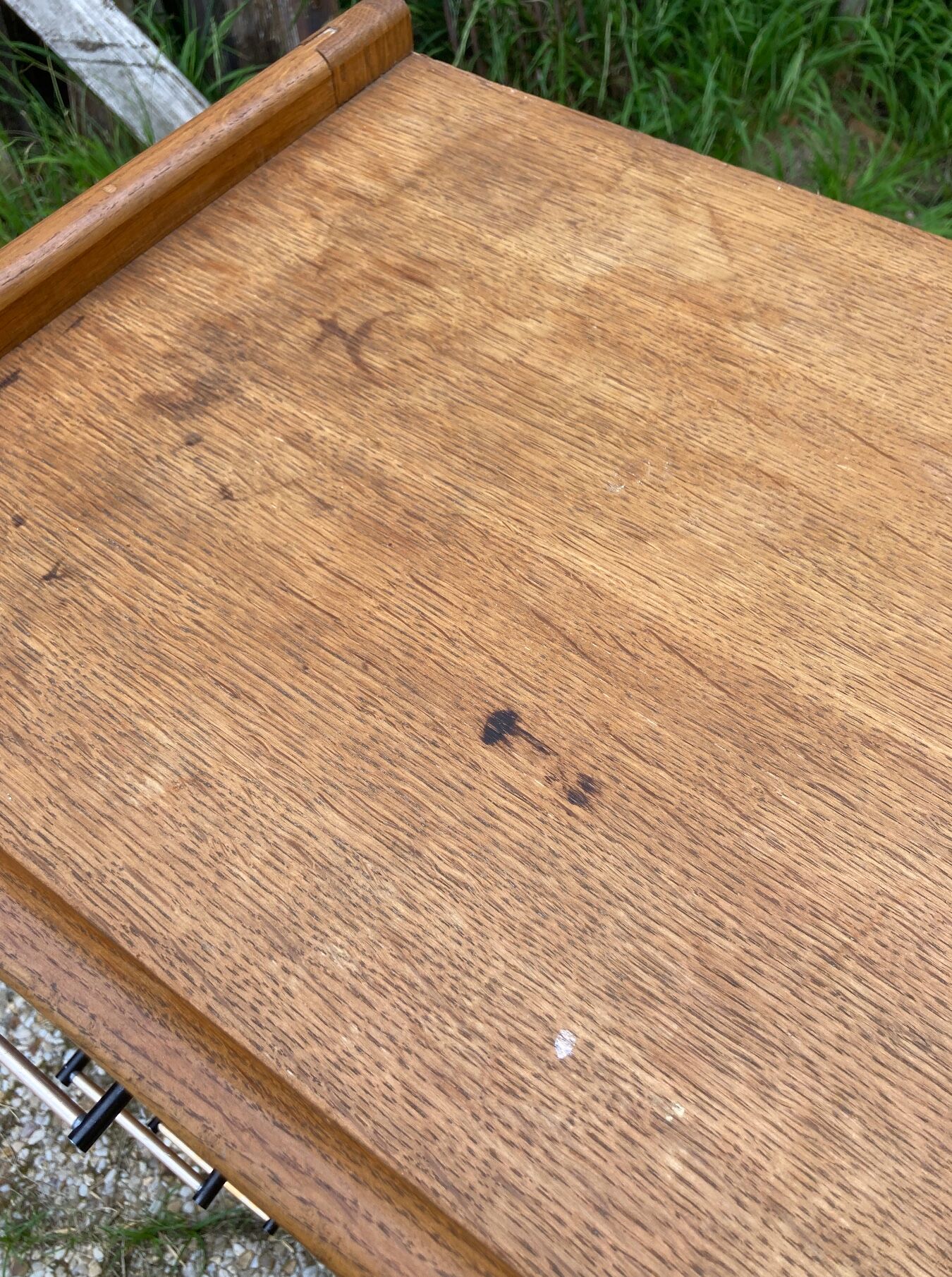 Vintage dresser compass feet