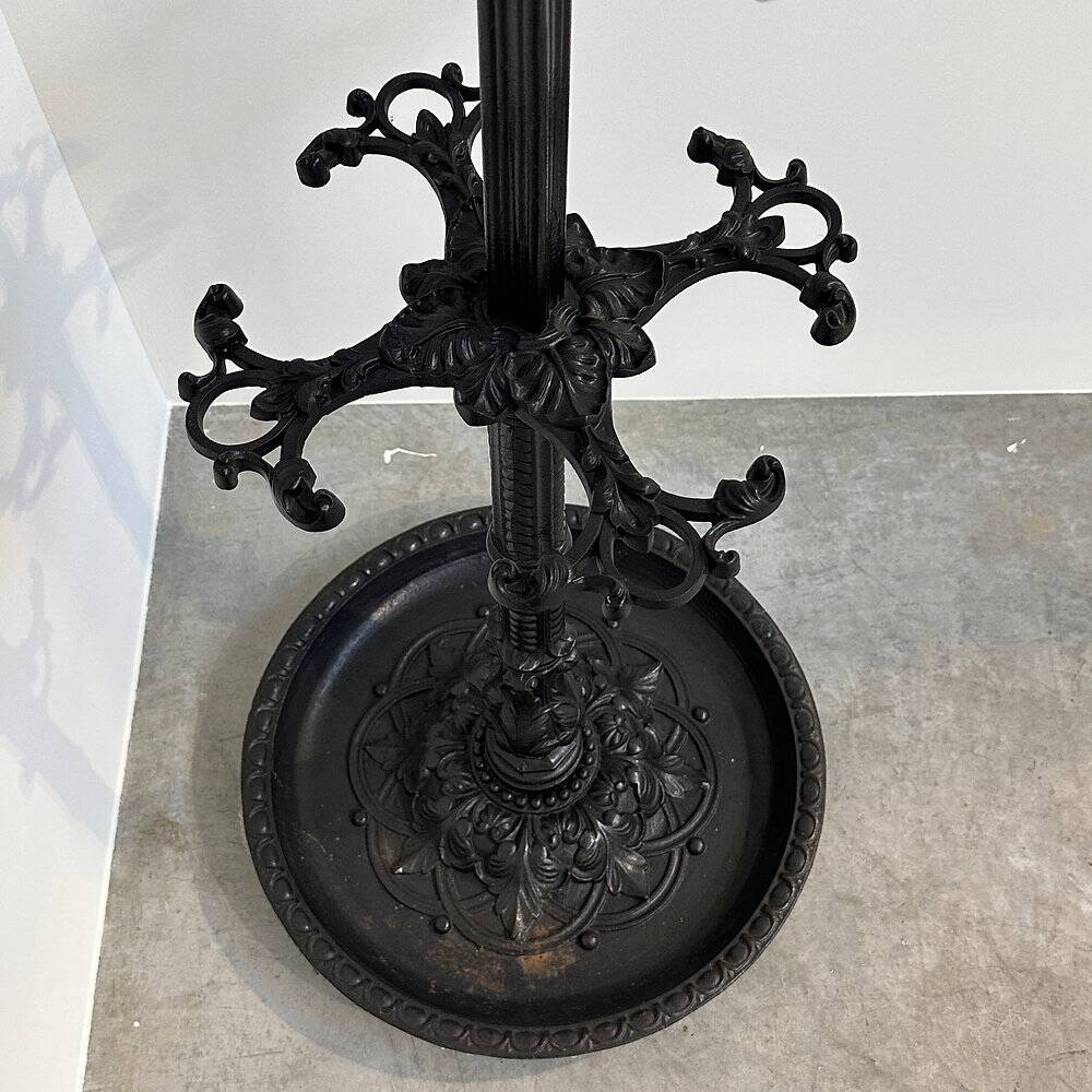 Large ornate cast iron hall tree coat stand with 12 hooks