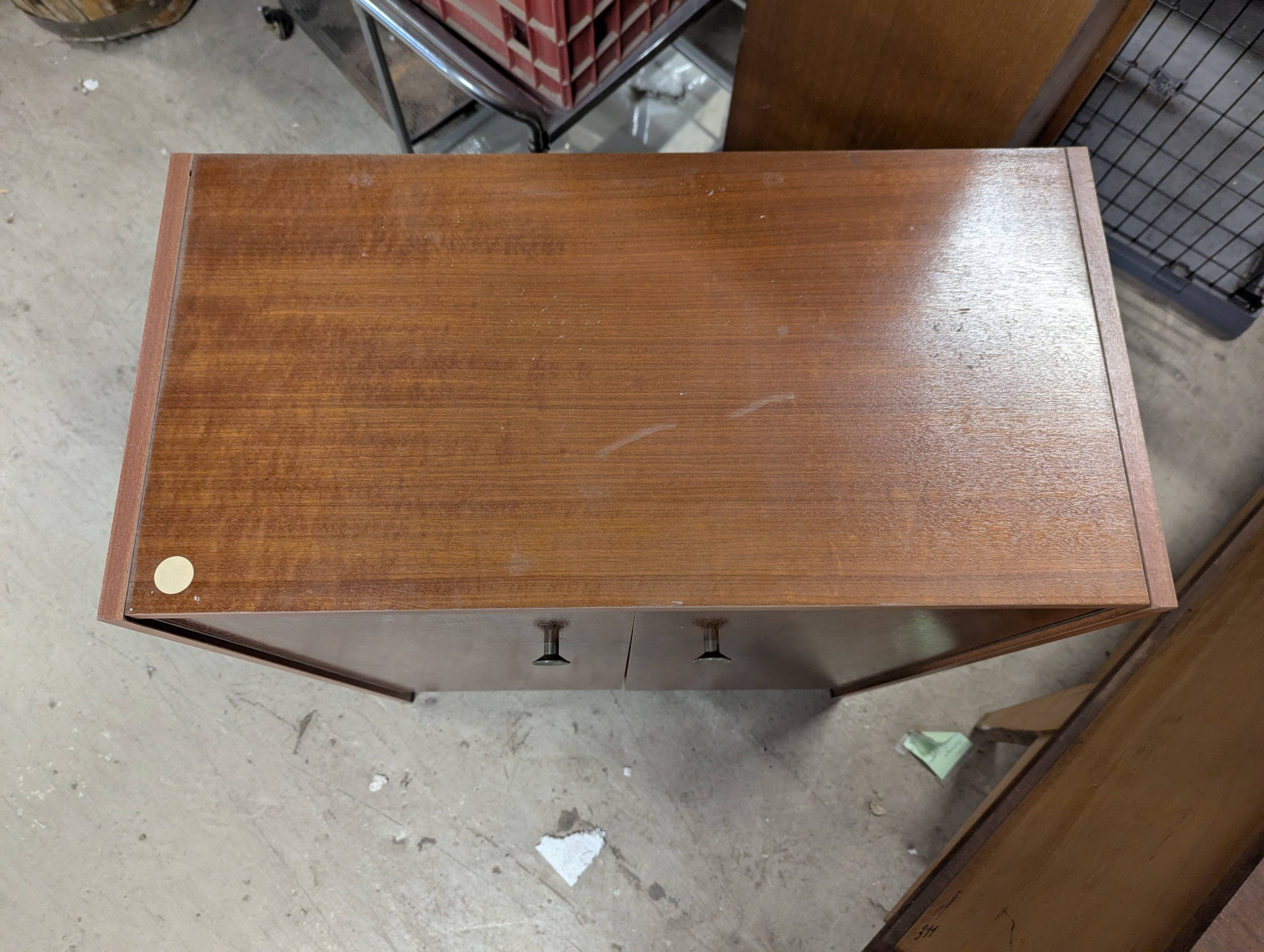 Meuble de rangement vintage en teck