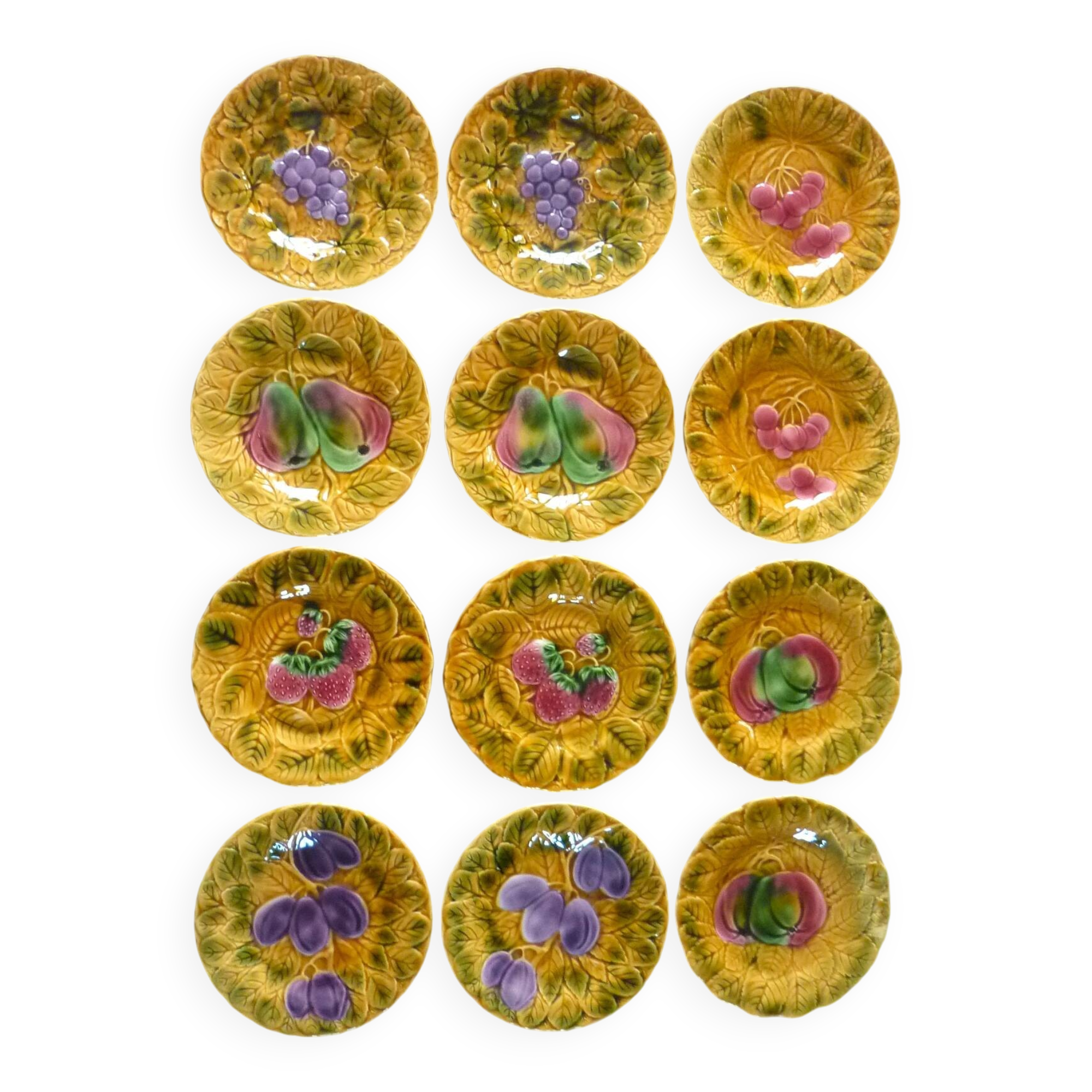 Dessert service of 12 barbotine plates, Sarreguemines, vintage