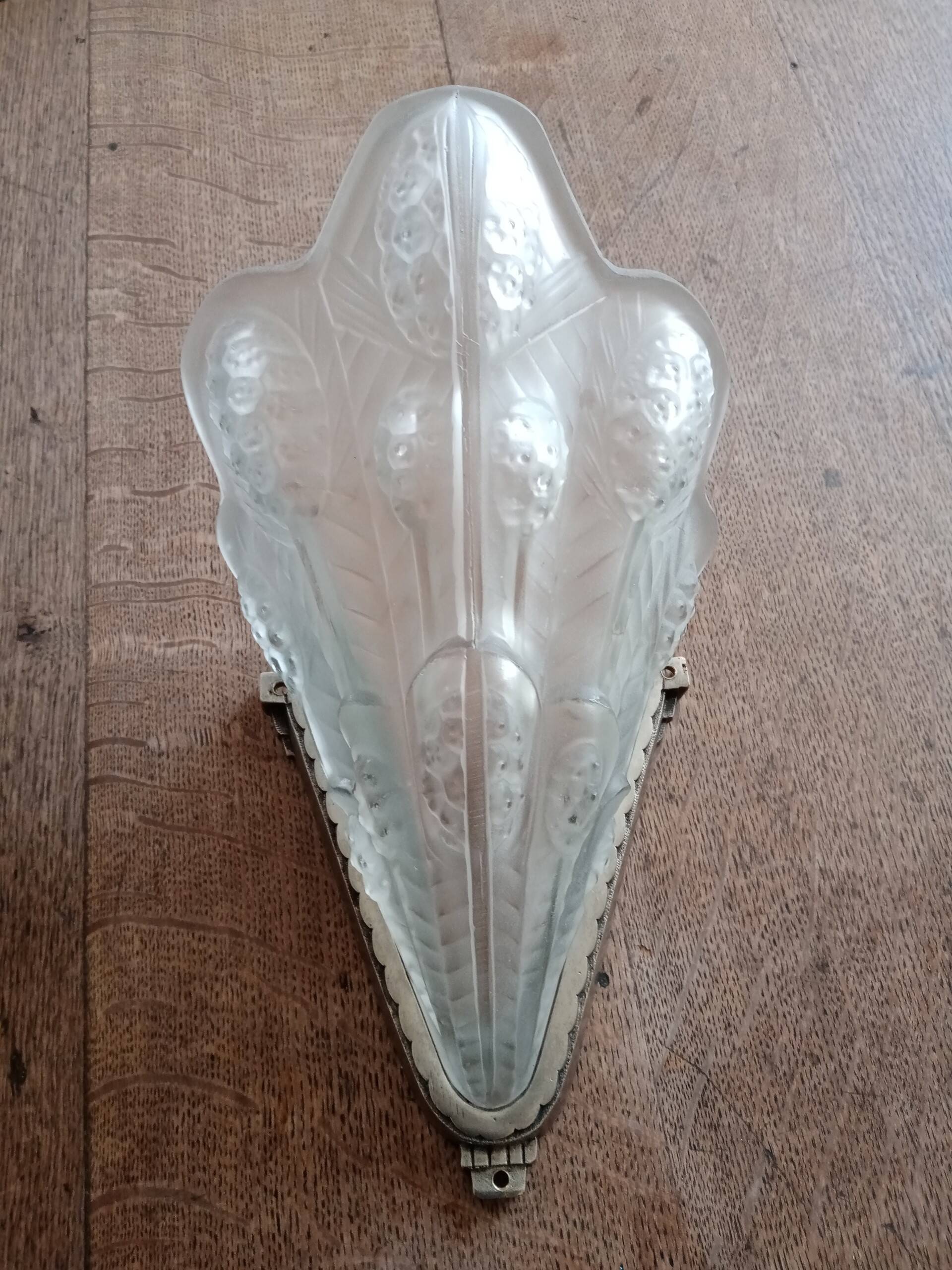 Art Deco period wall lamp