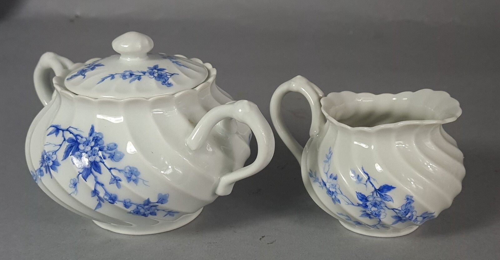 Complete coffee service for 6 people, Haviland Limoges porcelain C649 S
