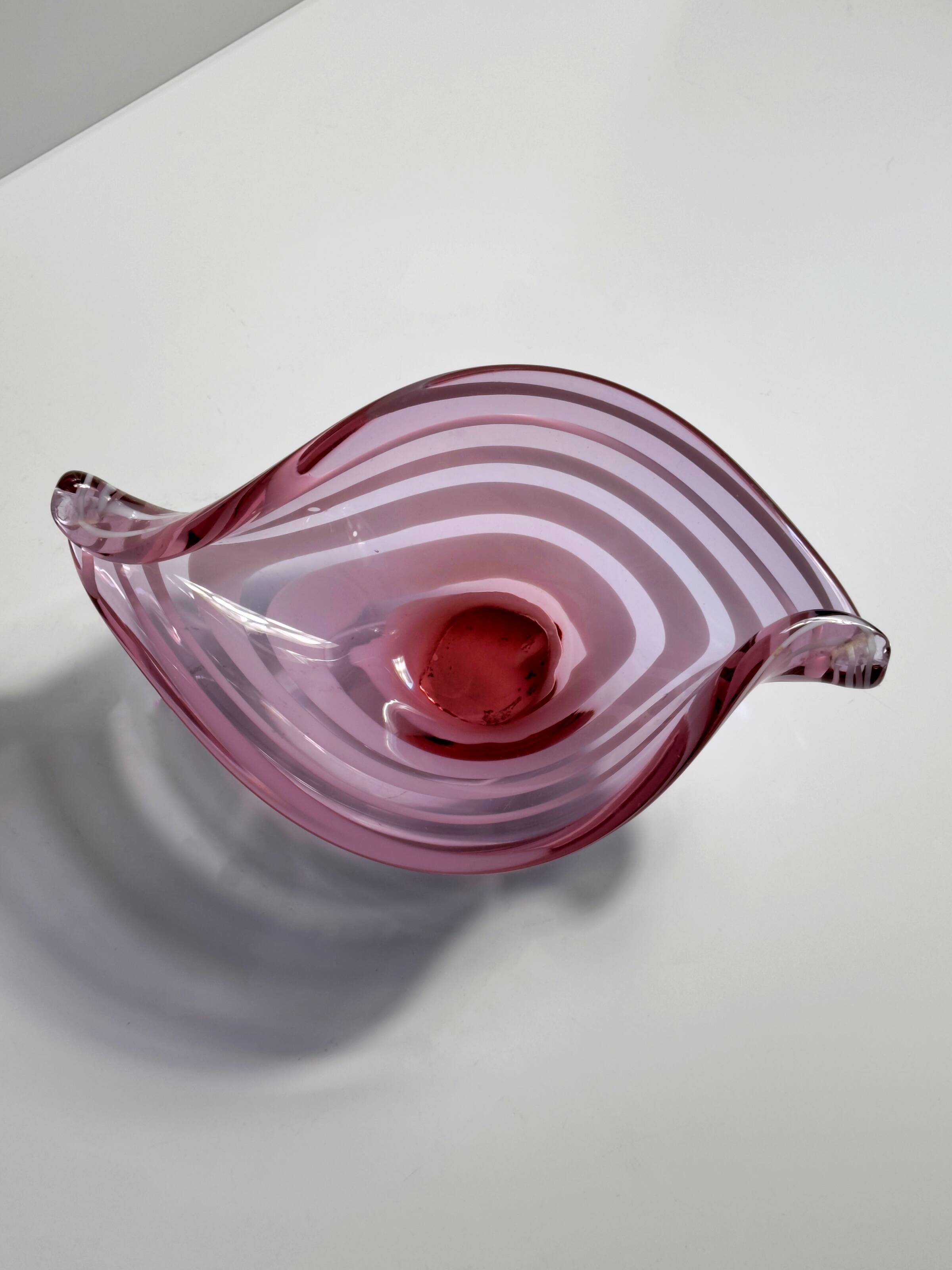 Italian Alexandrite Bowl, handmade with stripes - 1970s