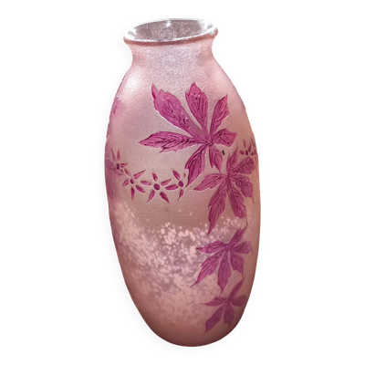 SUPERBE VASE EN PÄTE DE VERRE SIGNE LEGRAS  SERIE RUBIS