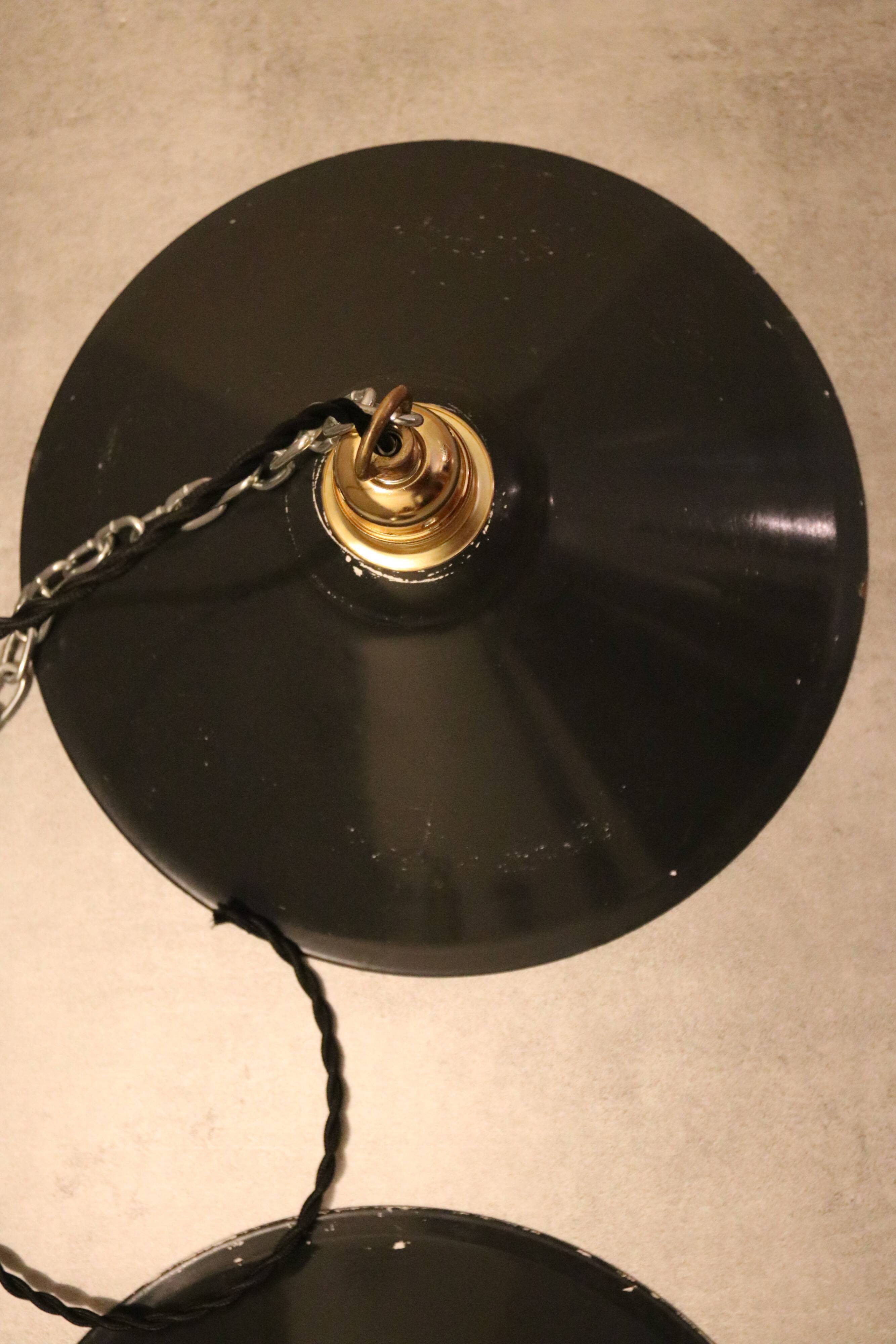 Batch of two industrial hanging lamps