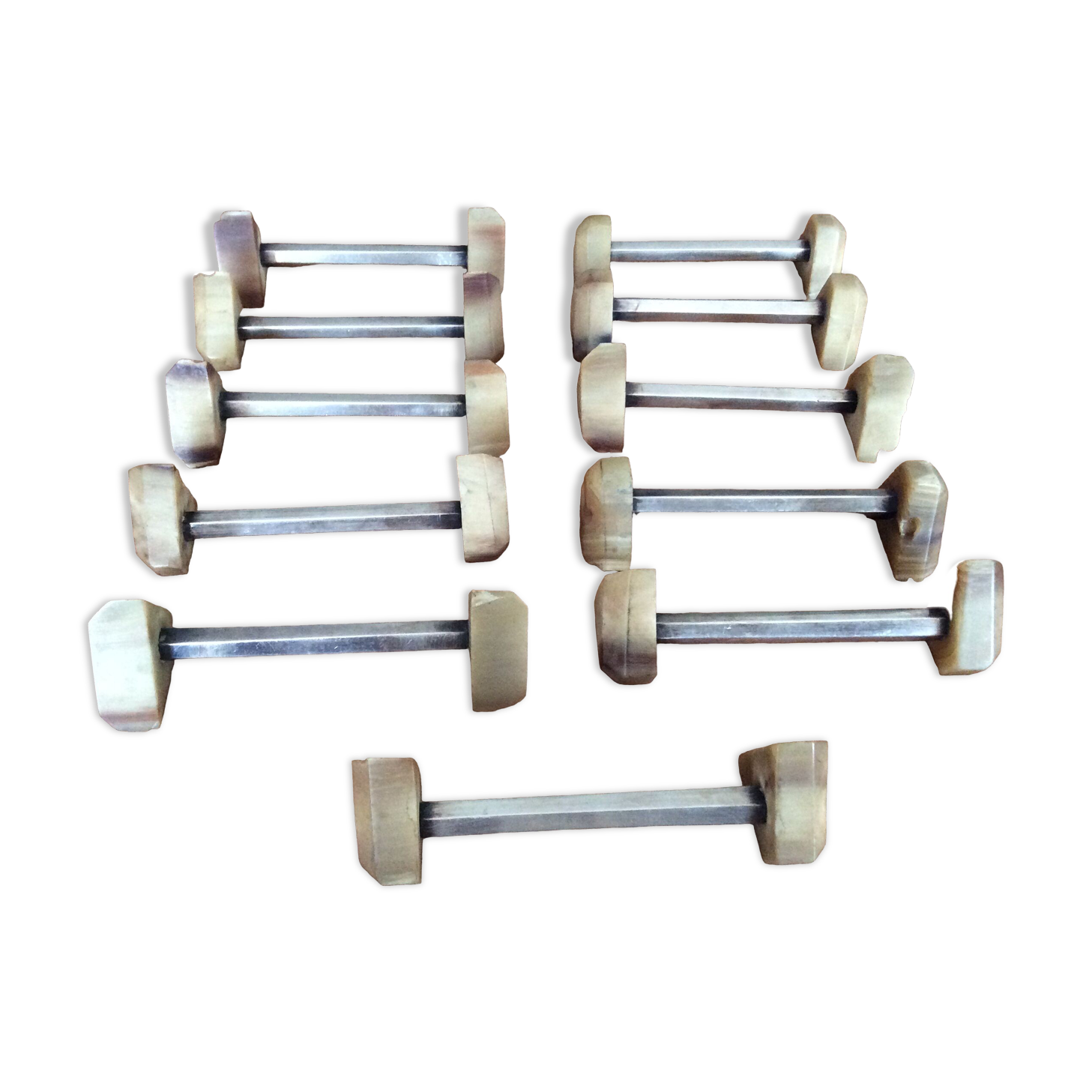 11 knife holders