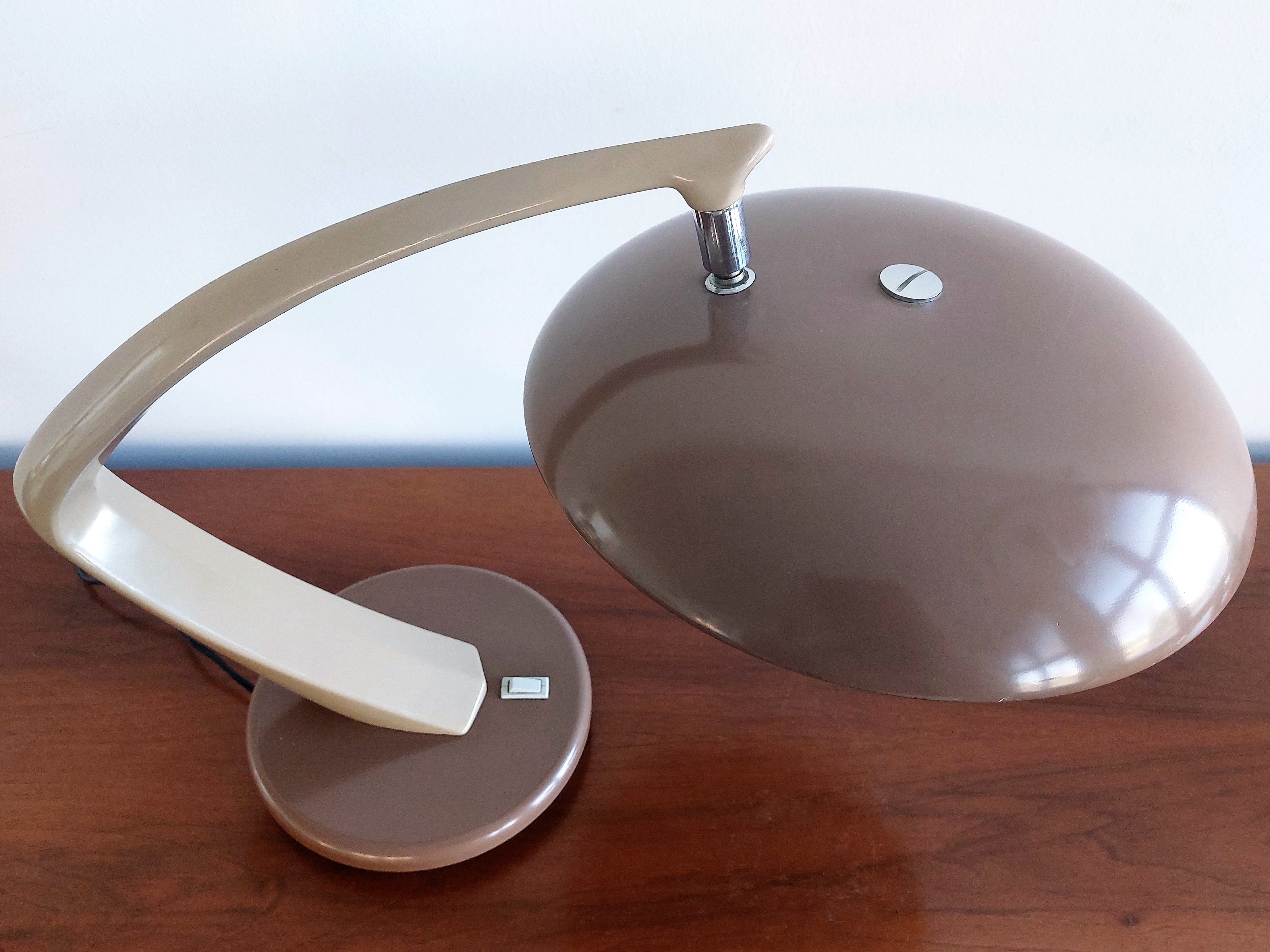 Boomerang 64 table lamp by Luis Pérez de la Oliva for Fase, Spain 1960's