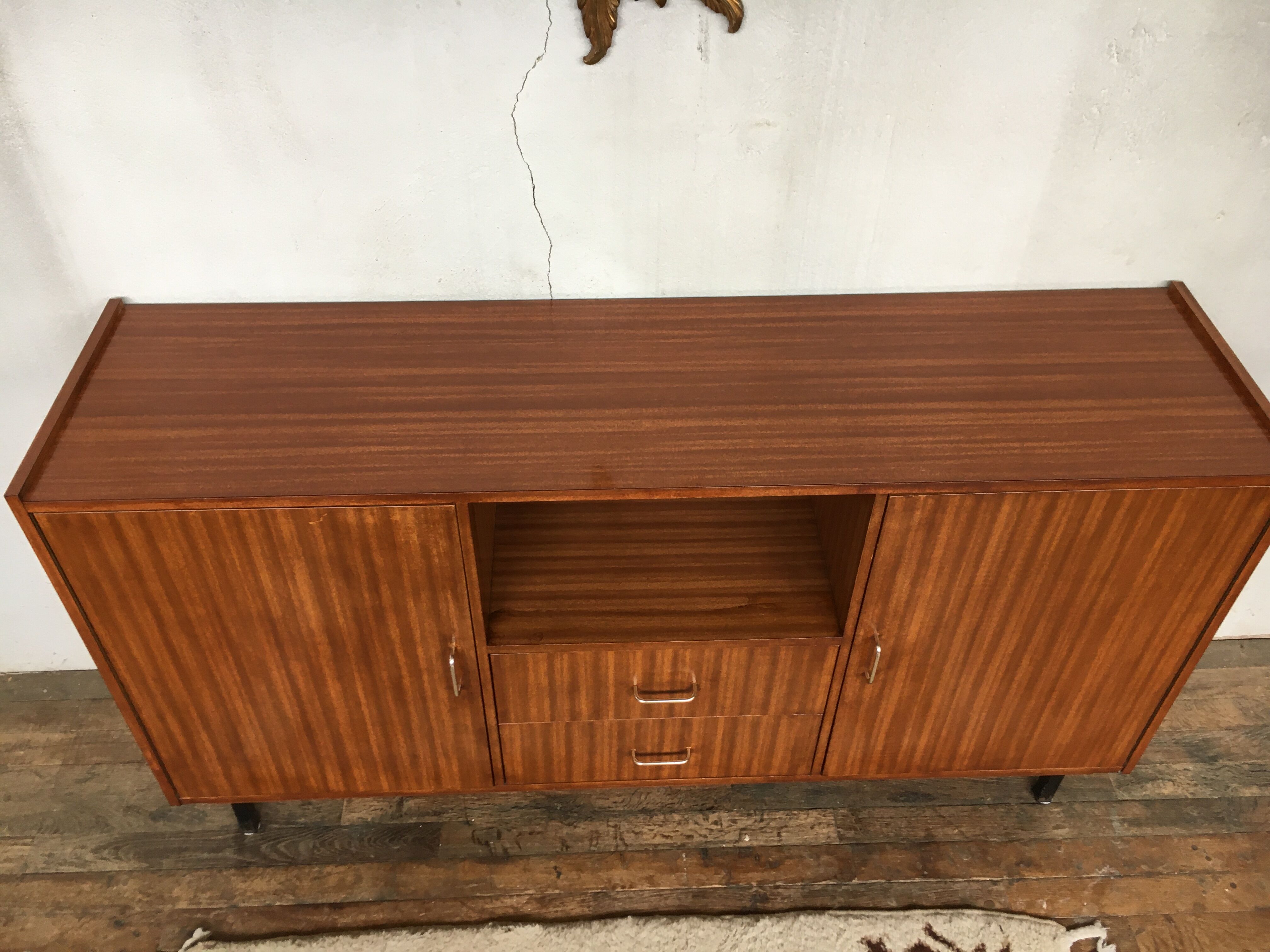 Enfilade meuble tv bahut moderniste vintage rétro en teck pieds métal noir