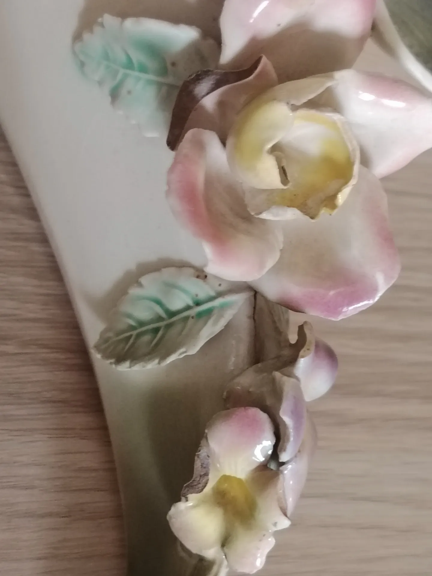 Bouquet holder, wall vase