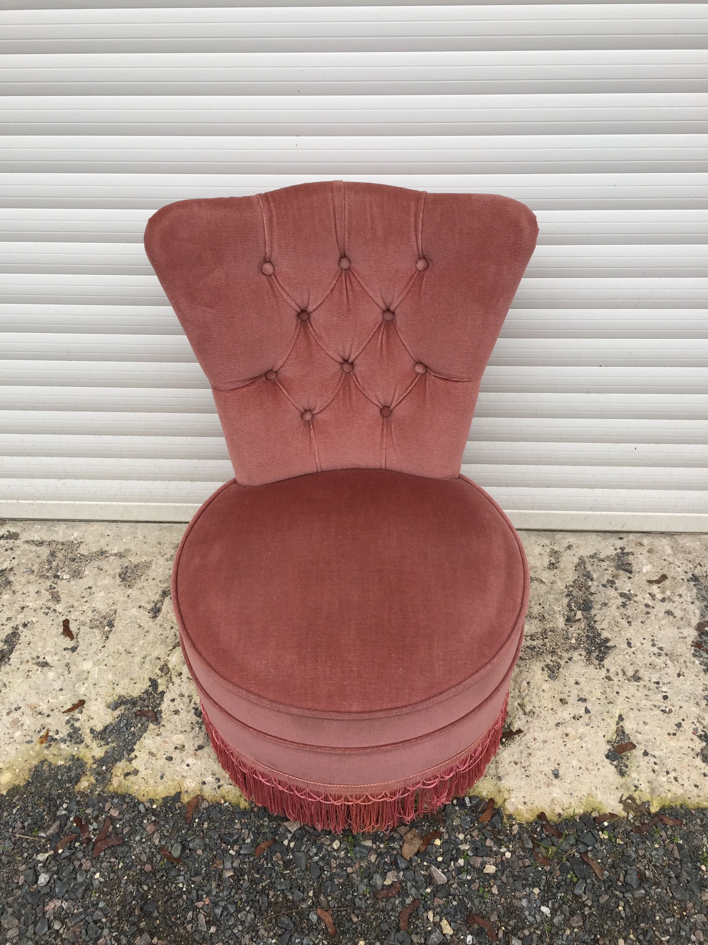 Fauteuil crapaud capitonné