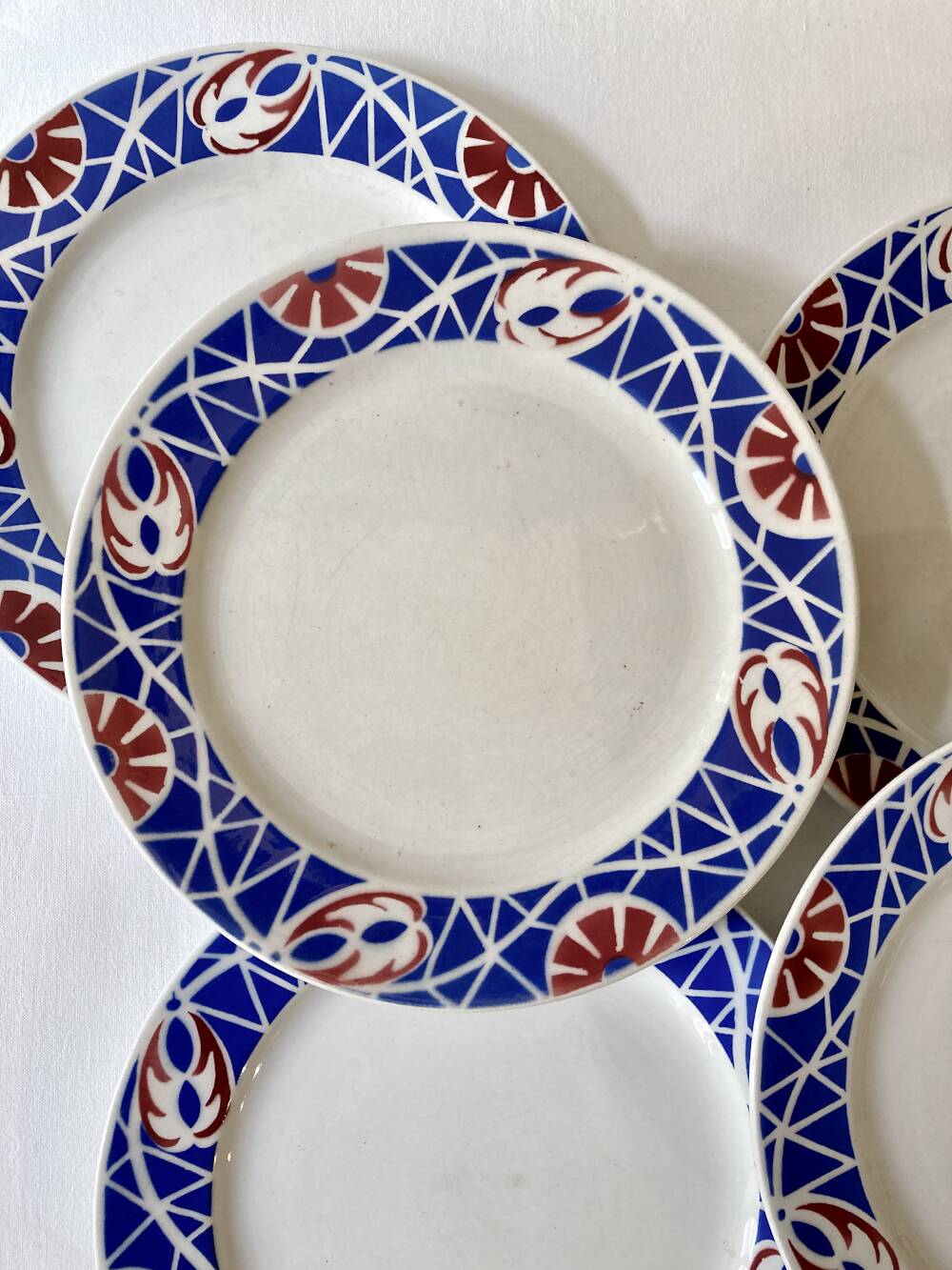 6 serving plates, Sarreguemines, Robinson model