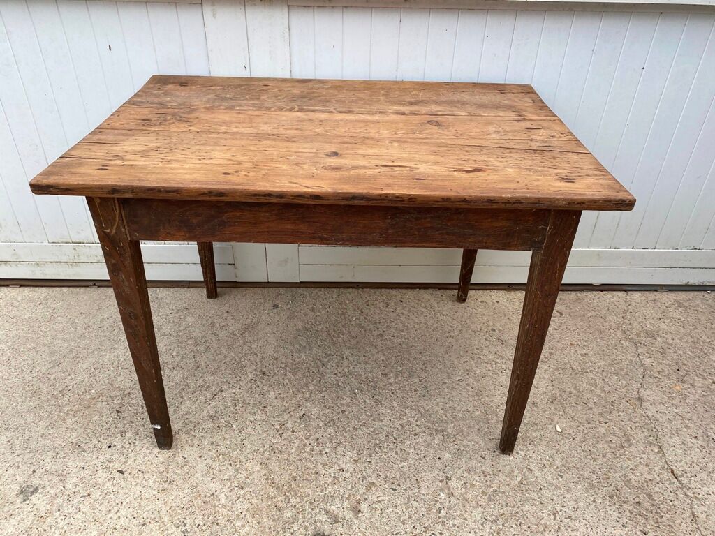 Solid wooden farm table with 1 drawer