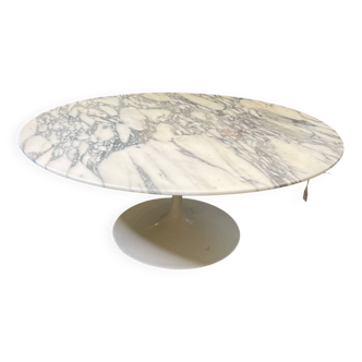 Marble tulip coffee table
