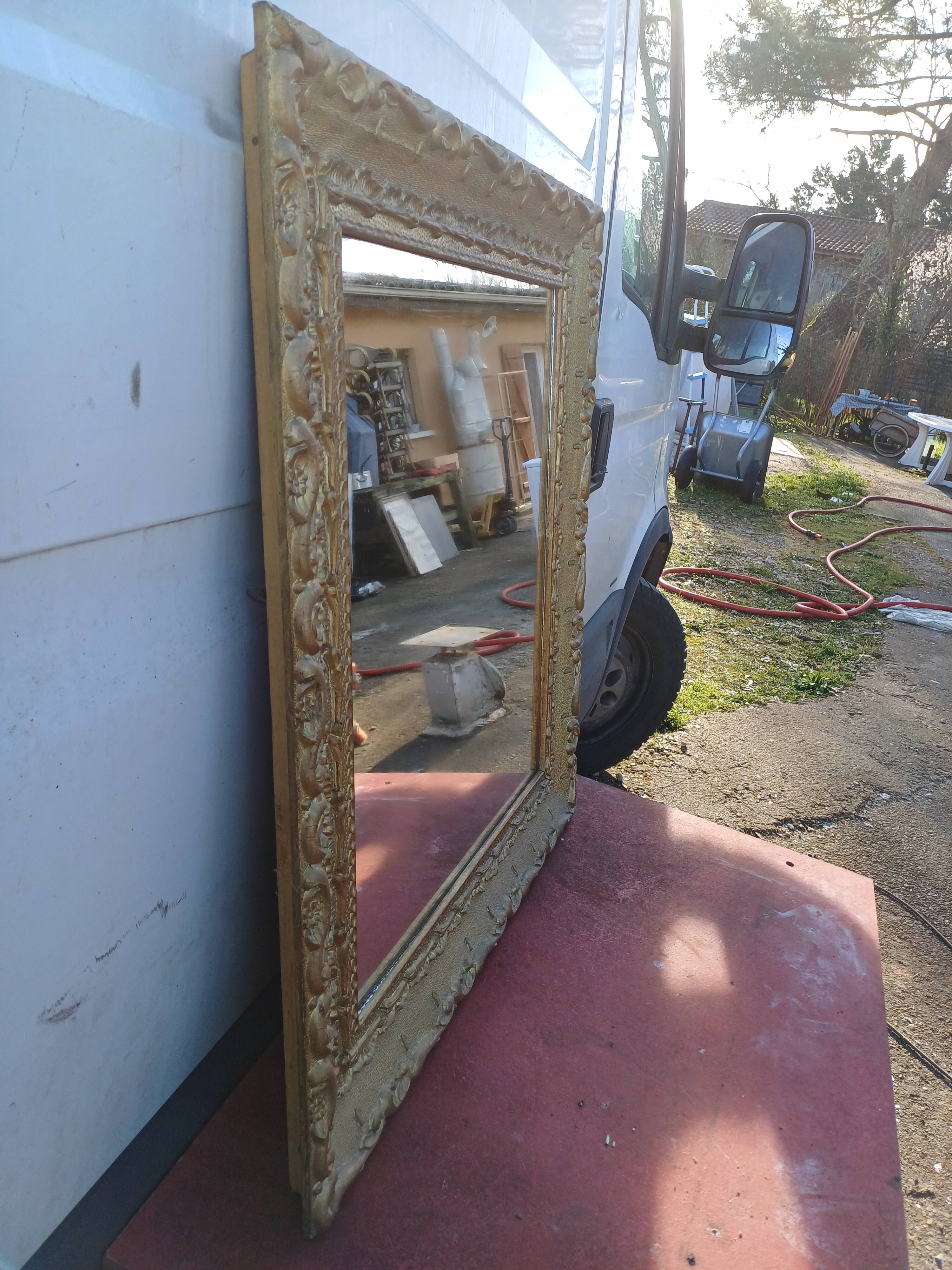 Mirror Wood and gilded Stuk