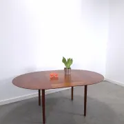 Vintage Danish Søborg Møbelfabrik extendable oval round dining table teak