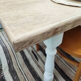 Farm table